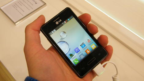 Hands-on review: MWC 2013: LG Optimus L3 2