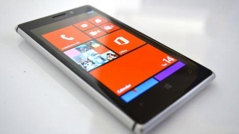 Hands-on review: Updated: Nokia Lumia 925