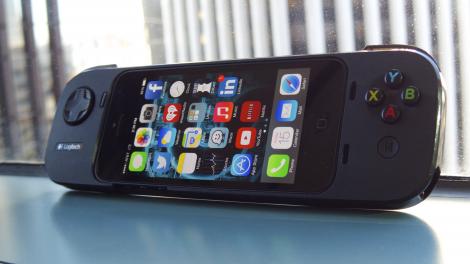 Review: Logitech PowerShell iPhone Controller review