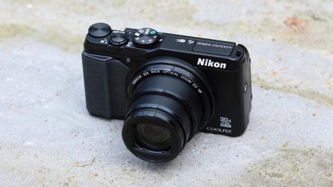 Review: Nikon S9900