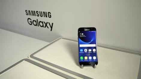Hands-on review: MWC 2016: Samsung Galaxy S7
